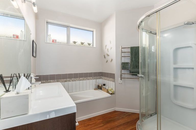 Photo of property in 14 Jessie Street, Petone, Lower Hutt, 5012