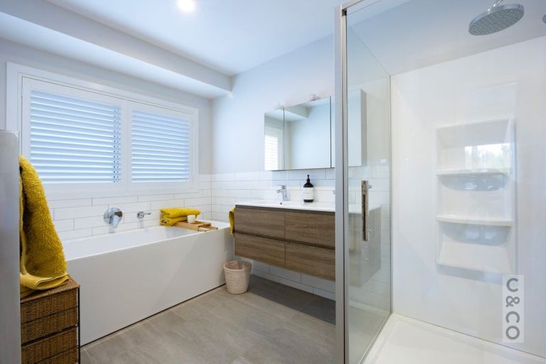 Photo of property in 212 Matua Road, Kumeu, 0810