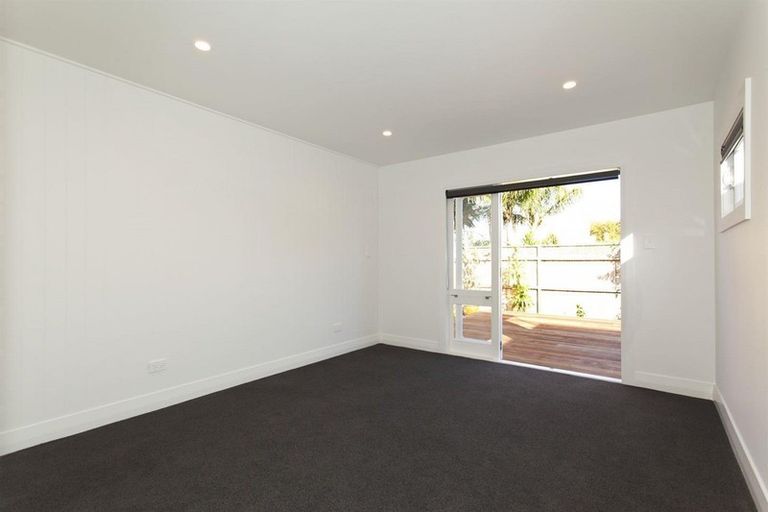 Photo of property in 5 King Street, Northcote Point, Auckland, 0627