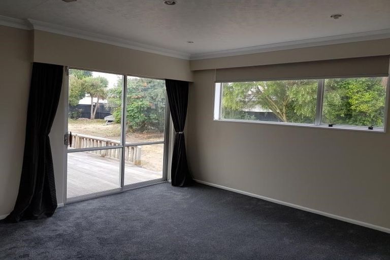 Photo of property in 19c Royal Park Drive, Parklands, Christchurch, 8083