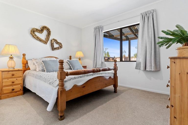 Photo of property in 230b Gravatt Road, Papamoa Beach, Papamoa, 3118