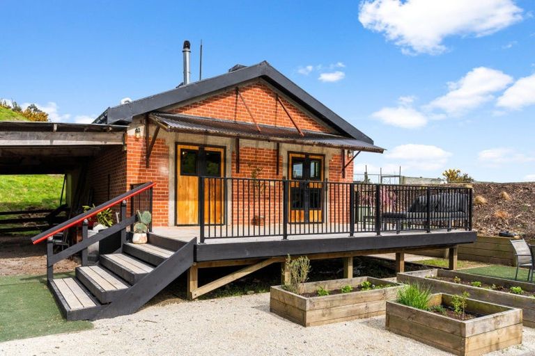 Photo of property in 328 Gladstone Road North, Mosgiel, 9092