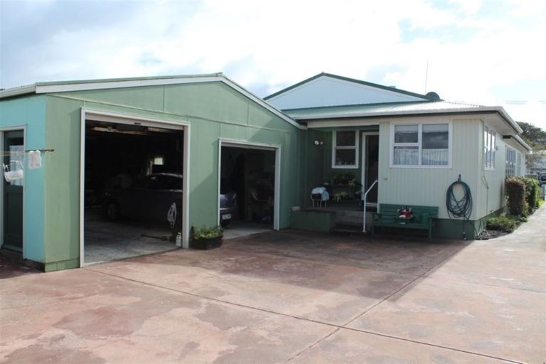 Photo of property in 12 Lilian Street, Te Kamo, Whangarei, 0112
