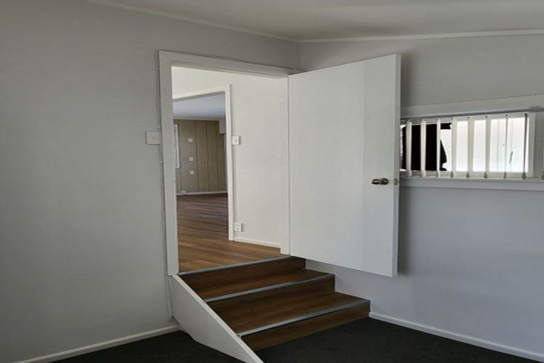 Photo of property in 4a Ngahina Street, Paraparaumu, 5032