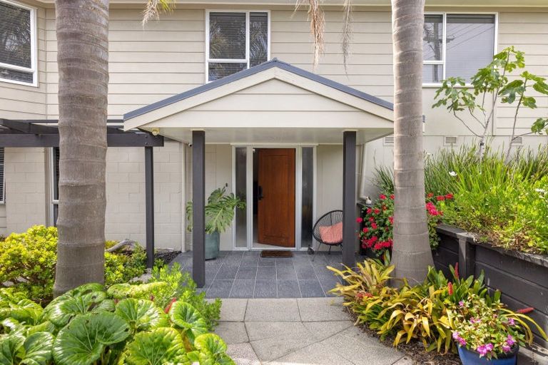 Photo of property in 1097 Papamoa Beach Road, Papamoa Beach, Papamoa, 3118