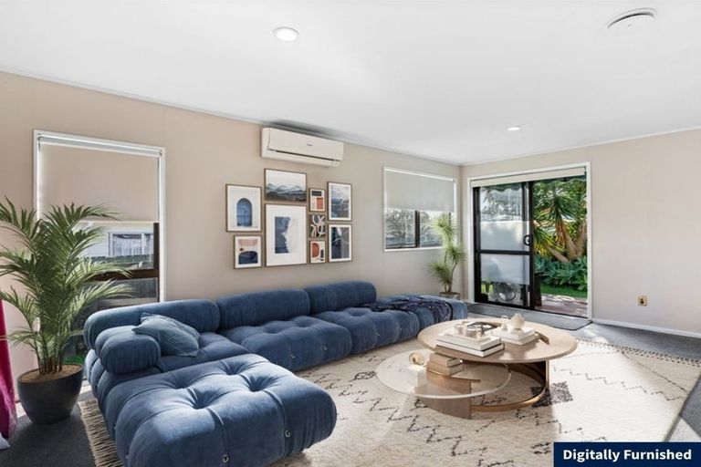 Photo of property in 3/76 Luanda Drive, Ranui, Auckland, 0612