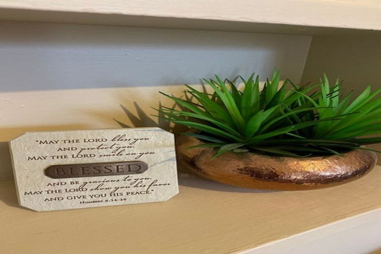 Photo of property in 1/1067 Fergusson Drive, Clouston Park, Upper Hutt, 5018