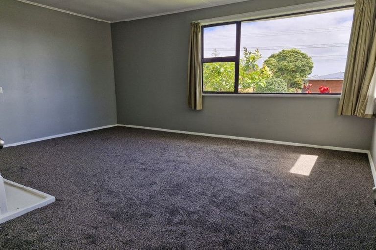Photo of property in 2/117 Frankley Road, Frankleigh Park, New Plymouth, 4310