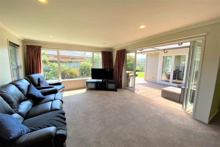 Photo of property in 6 Solway Place, Mosgiel, 9024