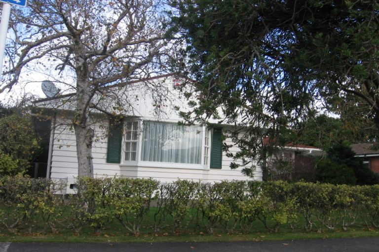 Photo of property in 49 Wai-iti Crescent, Woburn, Lower Hutt, 5010