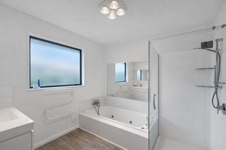 Photo of property in 41 Eastwood Rise, Waimairi Beach, Christchurch, 8083