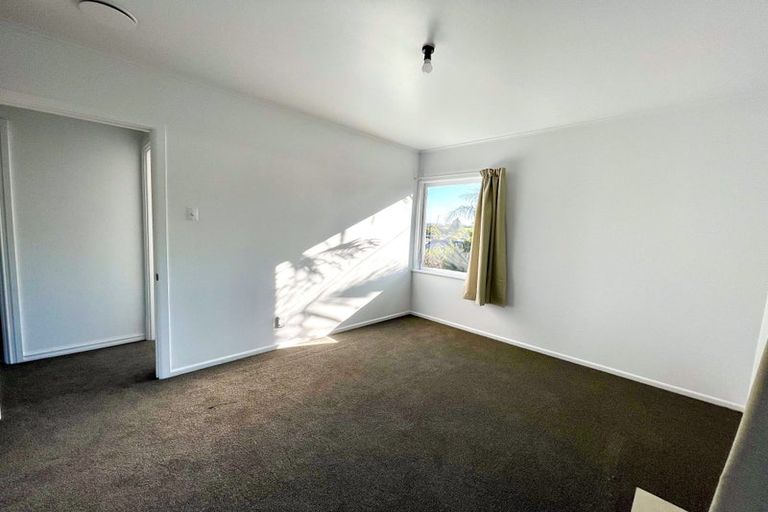 Photo of property in 47 School Road, Te Atatu South, Auckland, 0610