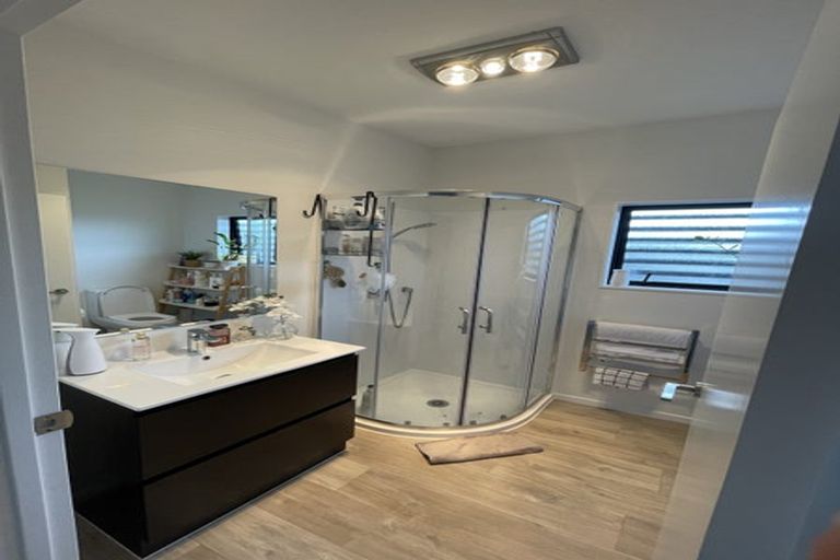 Photo of property in 8/24 Andrew Road, Howick, Auckland, 2010