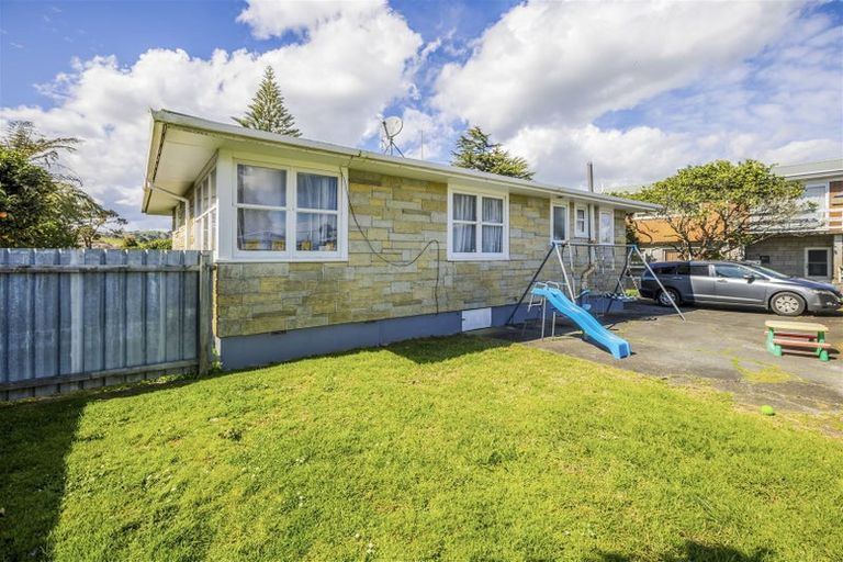 Photo of property in 51 President Avenue, Papakura, 2110