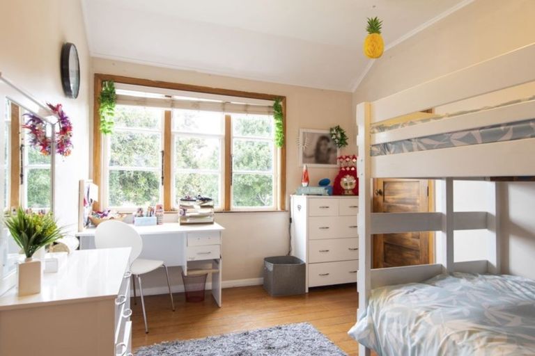 Photo of property in 8 Barrister Avenue, Mount Roskill, Auckland, 1042