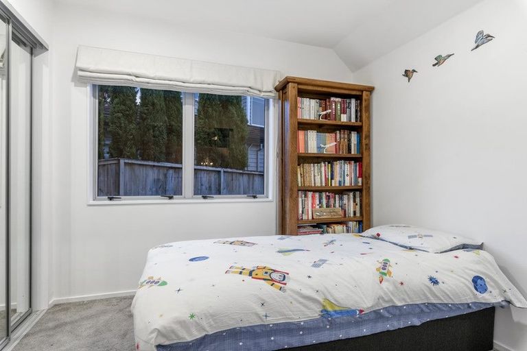 Photo of property in 1/57 James Evans Drive, Northcote, Auckland, 0627