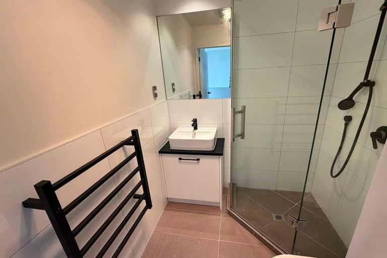 Photo of property in 23 Meritage Lane, Te Atatu South, Auckland, 0610