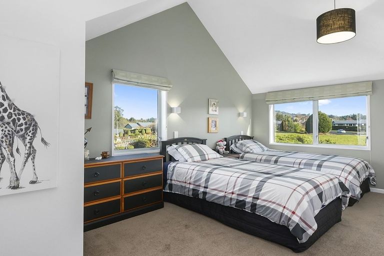 Photo of property in 11 Holyport Close, Fairfield, Dunedin, 9018