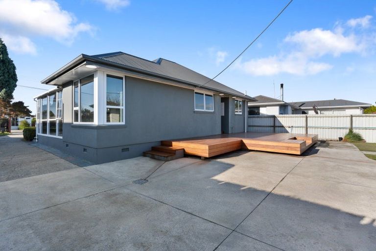 Photo of property in 42 Neill Street, Hornby, Christchurch, 8042