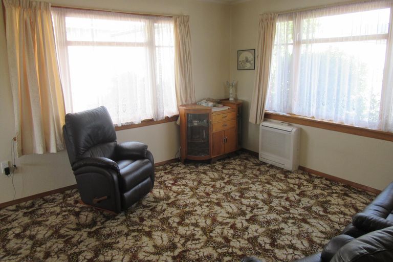 Photo of property in 11 Michael Street, Waimate, 7924