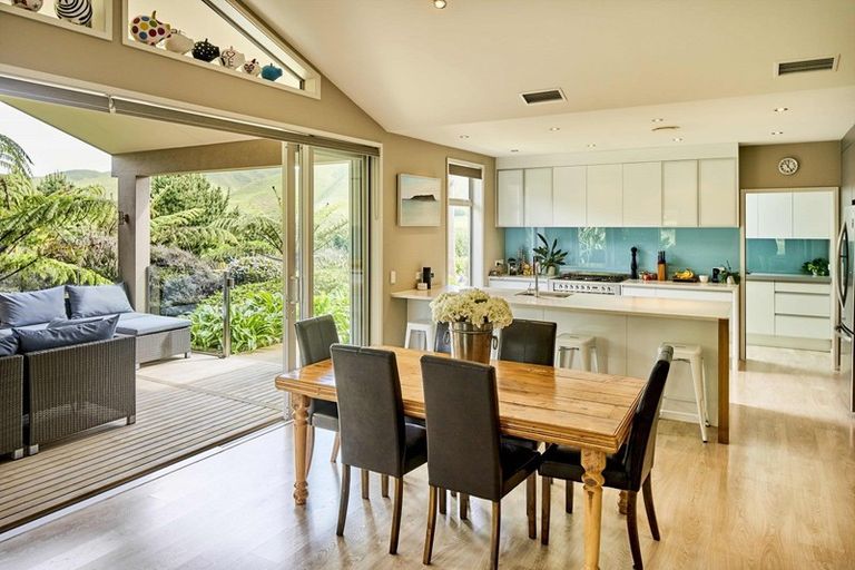 Photo of property in 44 Gray Street, Pukerua Bay, 5026