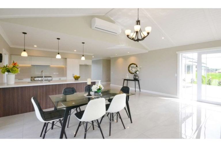 Photo of property in 4 Fernbird Grove, Kerikeri, 0294