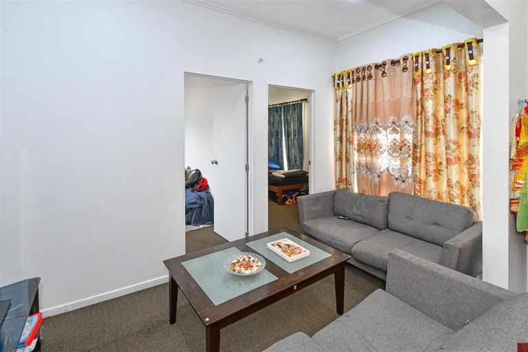 Photo of property in 129 Rangitoto Road, Papatoetoe, Auckland, 2025