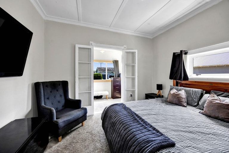 Photo of property in 12 Collins Street, Hawera, 4610