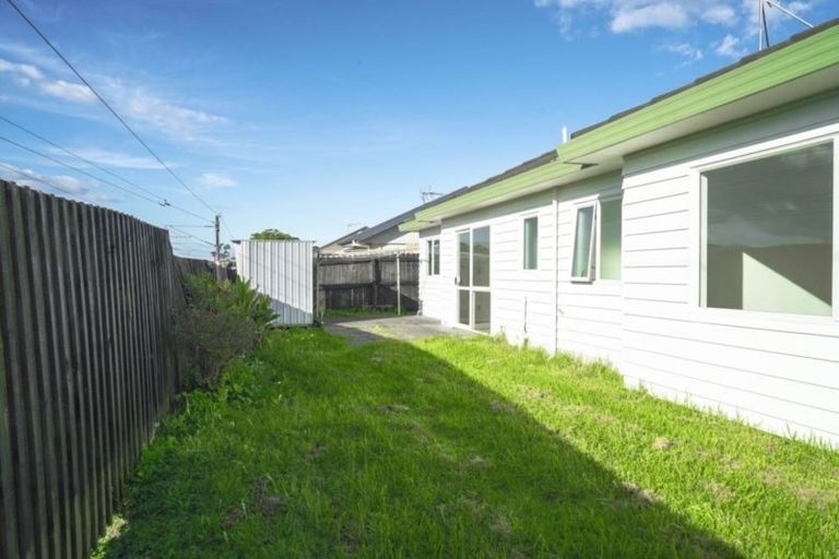 Photo of property in 87 Pooks Road, Ranui, Auckland, 0612