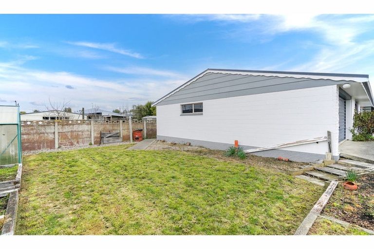 Photo of property in 8 Myers Street, Waikiwi, Invercargill, 9810