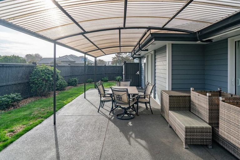 Photo of property in 22 Shearwater Drive, Woolston, Christchurch, 8023