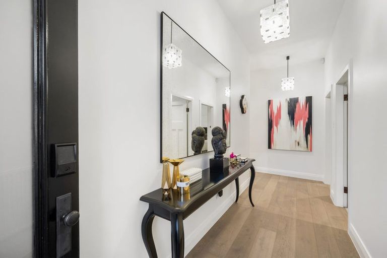 Photo of property in 23 Ferry Street, Seatoun, Wellington, 6022