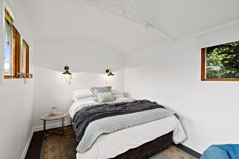 Photo of property in 24 Harbour View Road, Point Wells, Warkworth, 0986