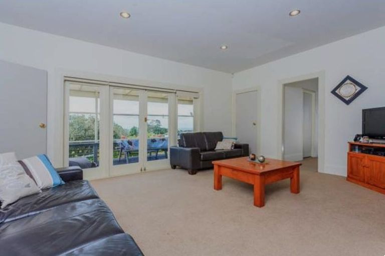 Photo of property in 49 Lonely Track Road, Fairview Heights, Auckland, 0632