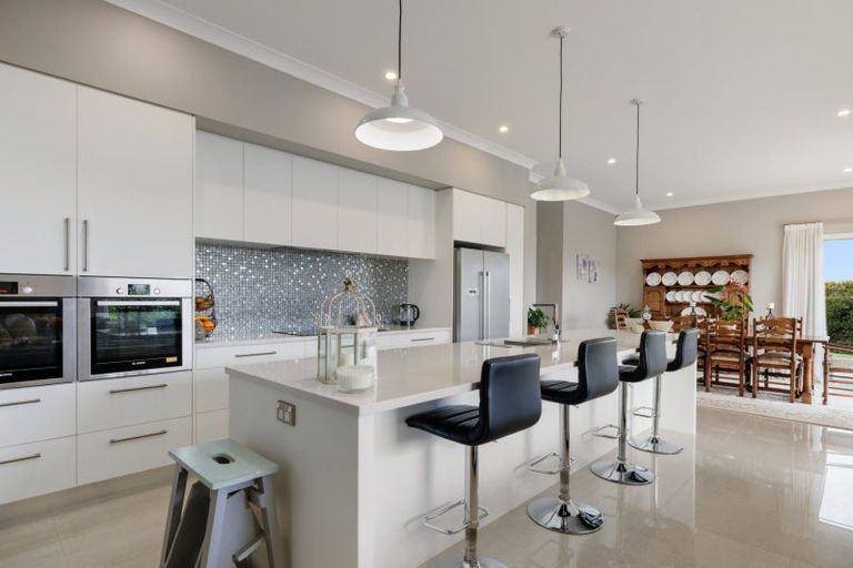 Photo of property in 16 Rexford Heights, Pyes Pa, Tauranga, 3112