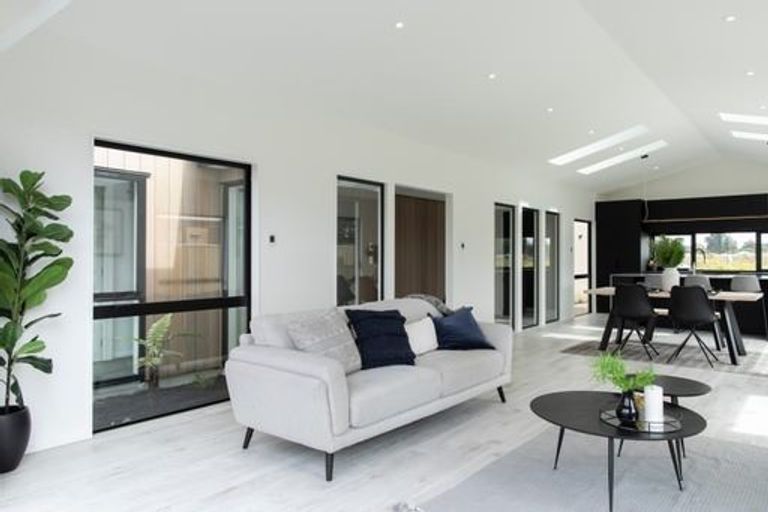 Photo of property in 18 Shrimpton Avenue, Woodend, 7610