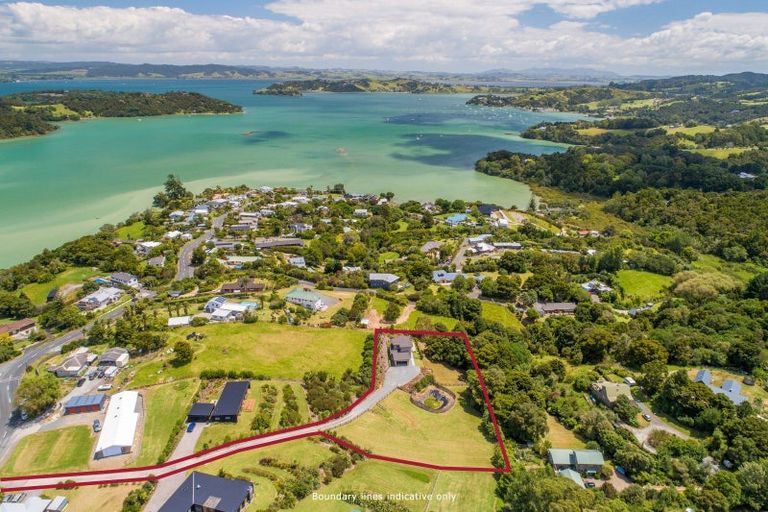 Photo of property in 12 Ritchie Road, Parua Bay, Whangarei, 0174