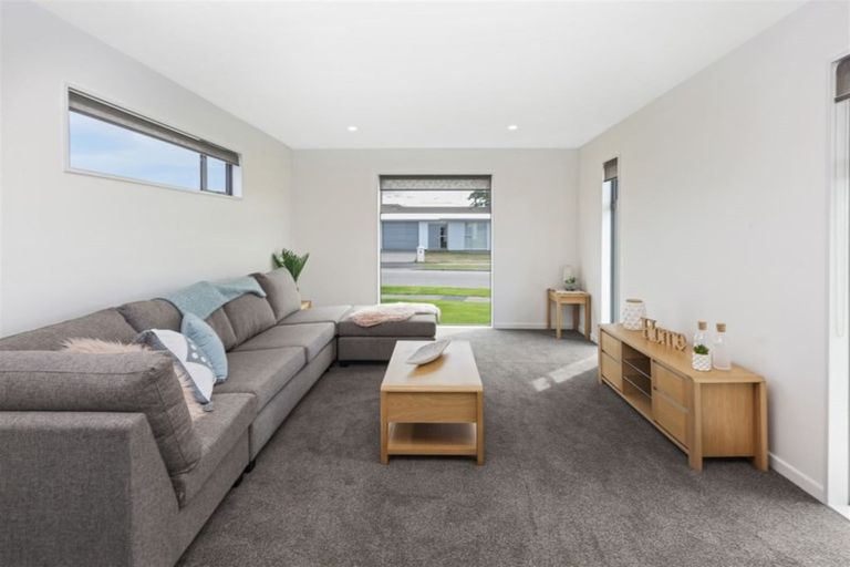 Photo of property in 22 Kingsbridge West, Burwood, Christchurch, 8083