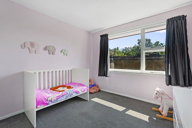 Photo of property in 6 Oakhampton Street, Hornby, Christchurch, 8042