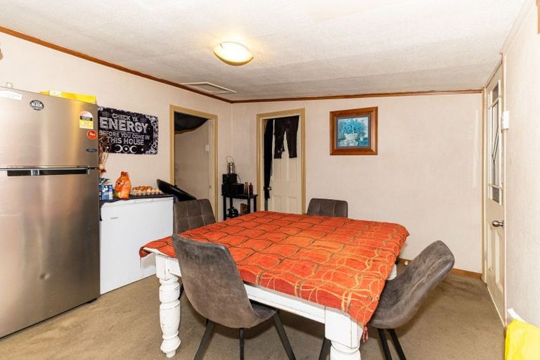 Photo of property in 225 Talbot Street, Geraldine, 7930