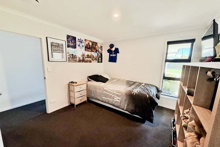 Photo of property in 3 Downer Access Road, Kaukapakapa, 0873