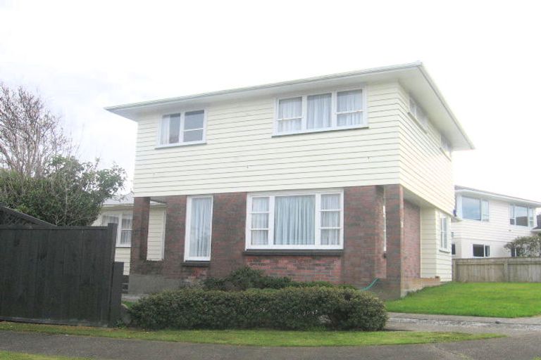 Photo of property in 20 Laurel Grove, Maungaraki, Lower Hutt, 5010