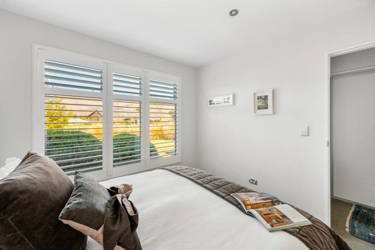 Photo of property in 4 Sunnyside Lane, Wanaka, 9305