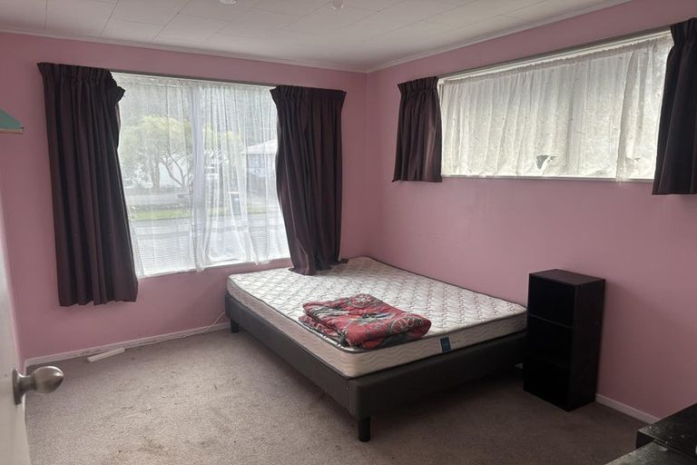 Photo of property in 75 Pasadena Crescent, Totara Park, Upper Hutt, 5018