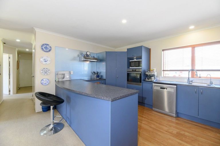 Photo of property in 6 Rays Way, Tuakau, 2121