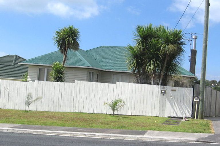 Photo of property in 1/55 Verran Road, Birkenhead, Auckland, 0626