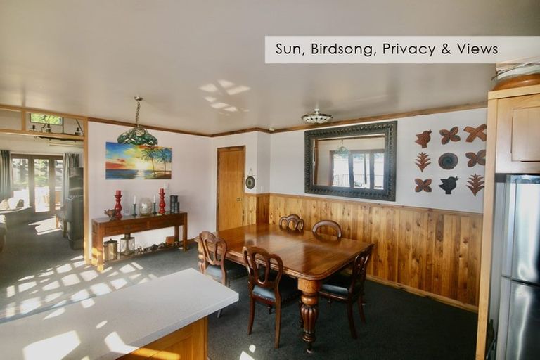 Photo of property in 16 Pine Grove, Tairua, 3508