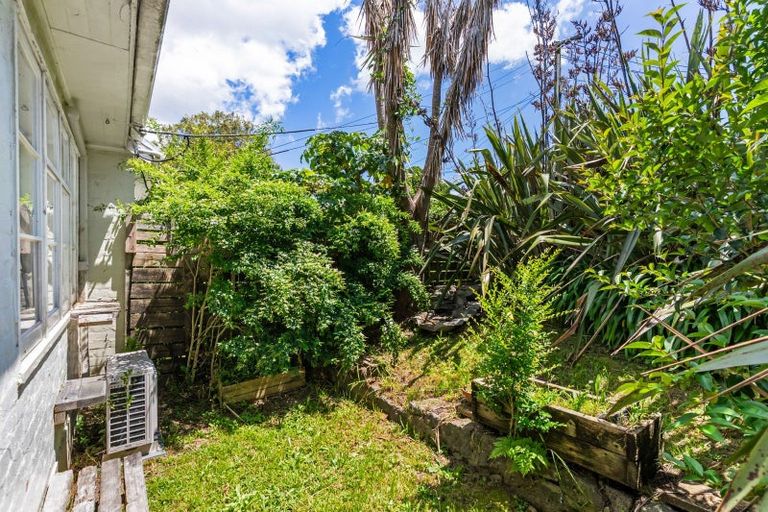 Photo of property in 14 Westmere Crescent, Westmere, Auckland, 1022
