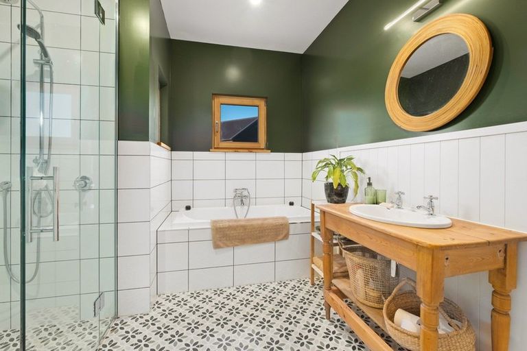 Photo of property in 12 Miharo Lane, Queensberry, Cromwell, 9383