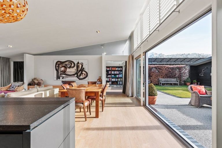 Photo of property in 14 Advance Terrace, Arrowtown, 9302